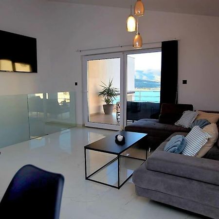 Luxury Villa Lana Apt, Seaview Terrace, Large Outdoor Space, Bbq Trogir Exteriör bild