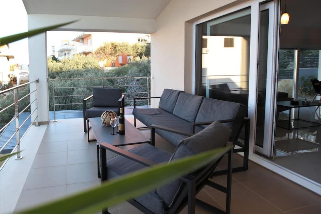Luxury Villa Lana Apt, Seaview Terrace, Large Outdoor Space, Bbq Trogir Exteriör bild