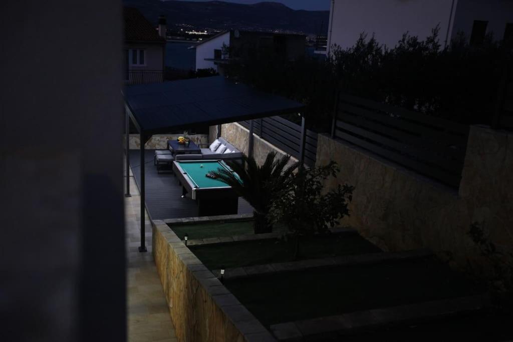 Luxury Villa Lana Apt, Seaview Terrace, Large Outdoor Space, Bbq Trogir Exteriör bild