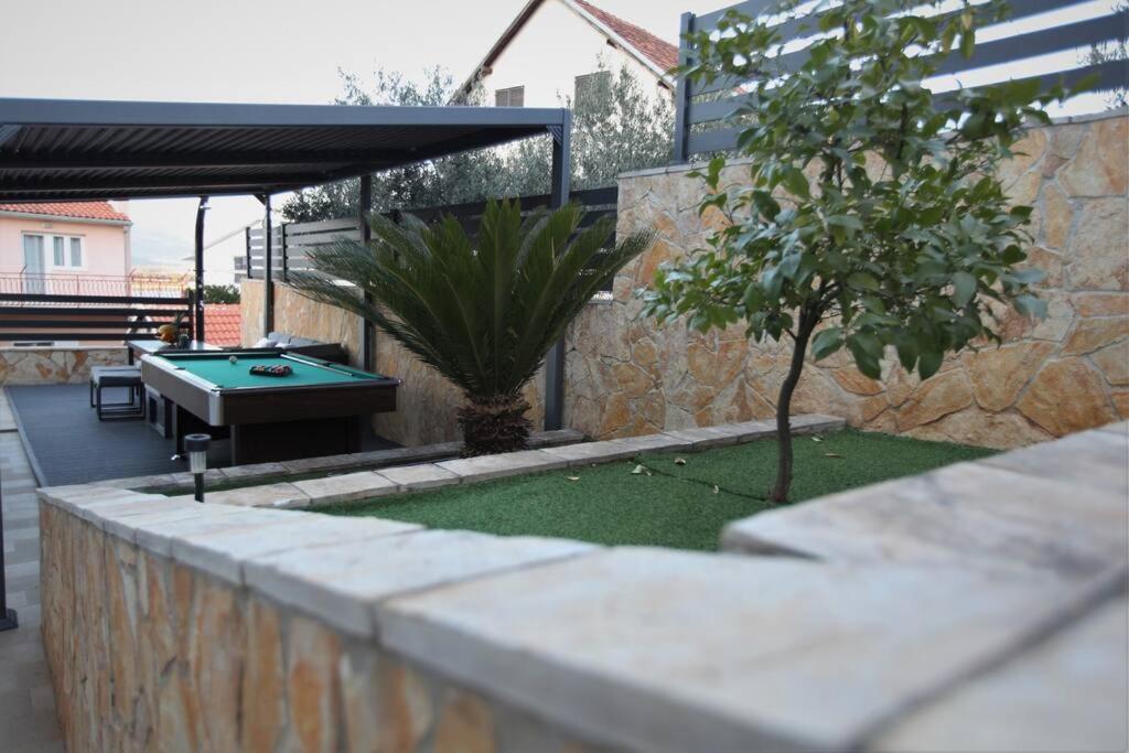 Luxury Villa Lana Apt, Seaview Terrace, Large Outdoor Space, Bbq Trogir Exteriör bild