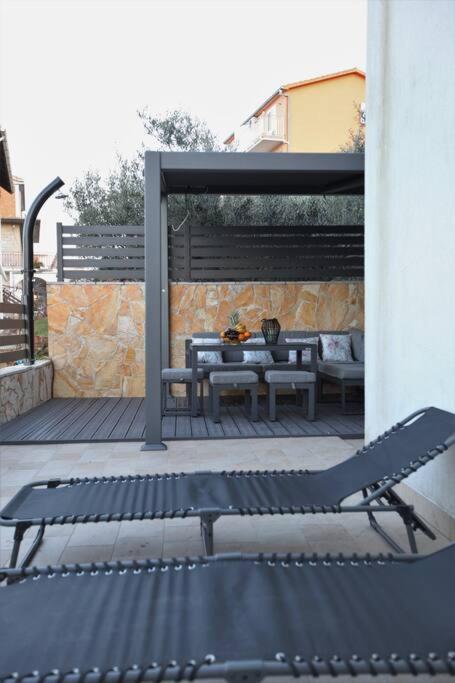 Luxury Villa Lana Apt, Seaview Terrace, Large Outdoor Space, Bbq Trogir Exteriör bild