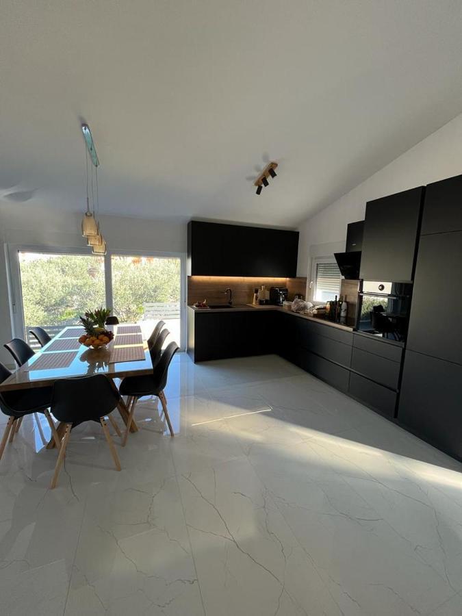Luxury Villa Lana Apt, Seaview Terrace, Large Outdoor Space, Bbq Trogir Exteriör bild